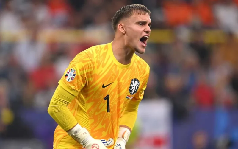 تفاصيل اليوم.. إقالة مدرب وتحركات جديدة في انتقالات البريميرليج